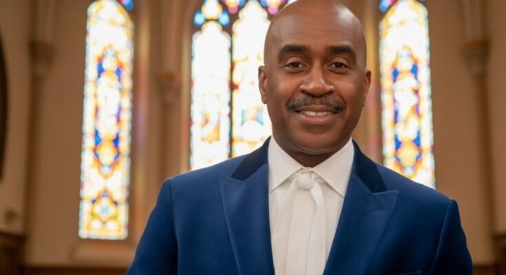 Gino Jennings Net Worth